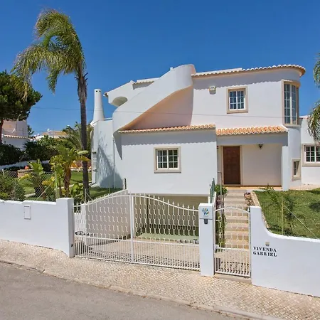 Vivenda Gabriel #vivgabriel Αλμπουφέιρα